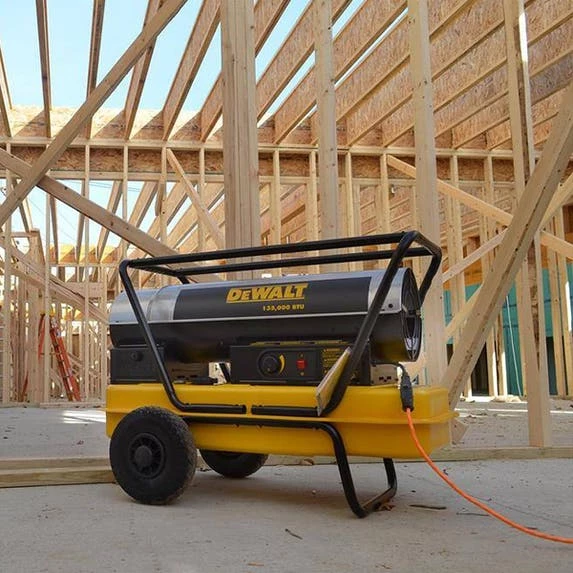 DeWalt Power Tools DeWalt 135,000 BTU/HR Forced Air Kerosene Heater DXH135HD 3 DeWalt Power Tools DeWalt 135,000 BTU/HR Forced Air Kerosene Heater DXH135HD - Image 3